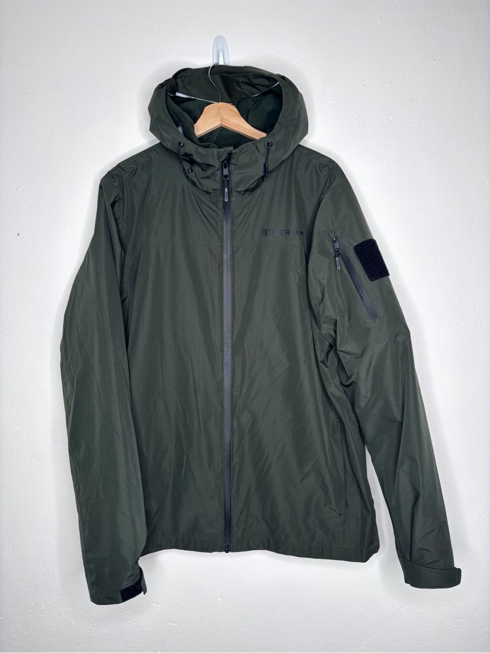Baerskin 3-in-1 System Dark Green Hoodie Fleece Rain Jacket Size M EUC